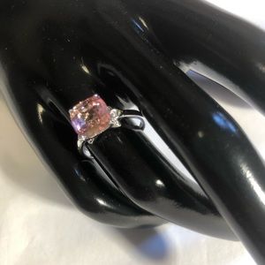 Silver and Pink Crystal Ring. Size 7 NWOT
